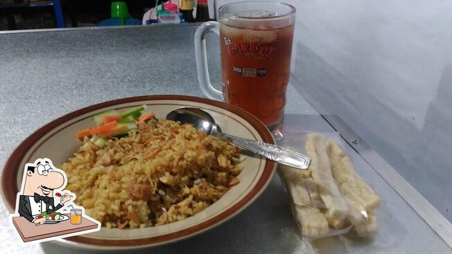 Warung Tilam Sari: Santapan Hangat di Jantung Adipala